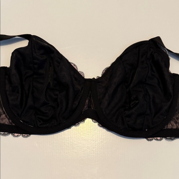 Torrid Black and Pink Lace Bra - Picture 8 of 10
